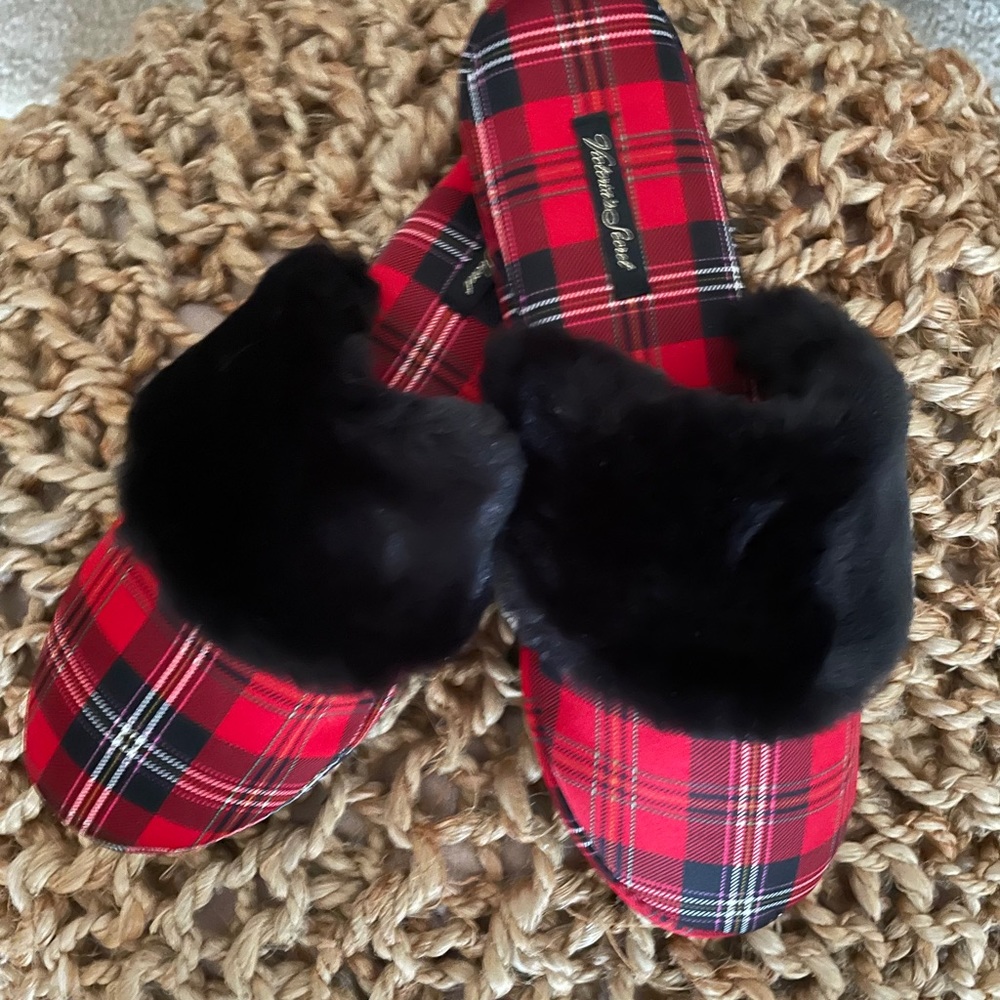 Victoria’s Secret Slippers